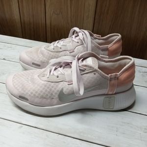 Women's Nike Recosto Nike 72 Shoes Size 5.5y fits 8